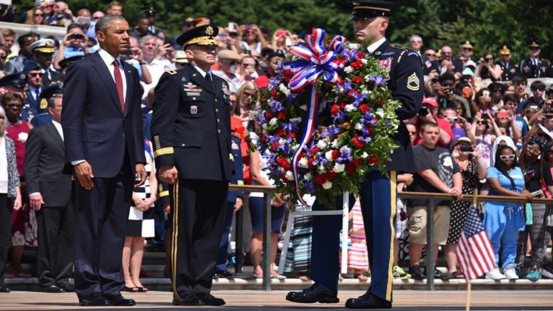 EEUU celebró ayer el tradicional Día de los Caídos con homenajes en el cementerio de Arlington